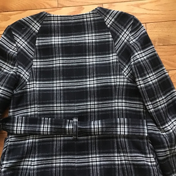 Classy Wool 2 pc suit - Picture 6 of 14